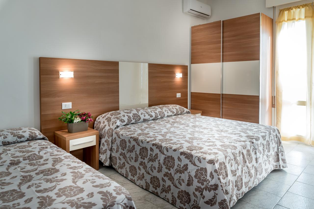 Hotel Vallechiara Lido Di Savio Eksteriør billede