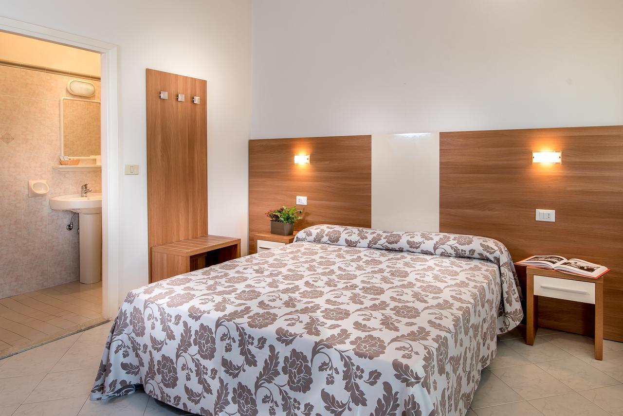 Hotel Vallechiara Lido Di Savio Eksteriør billede