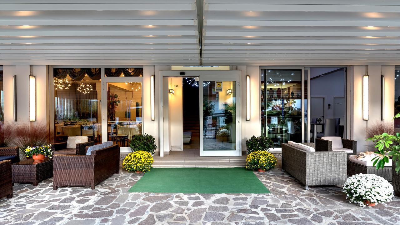 Hotel Vallechiara Lido Di Savio Eksteriør billede