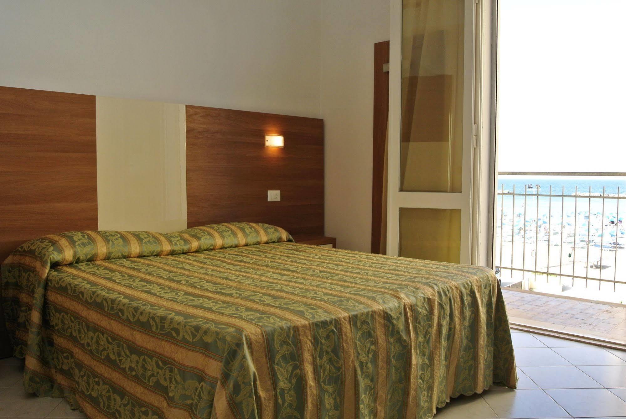 Hotel Vallechiara Lido Di Savio Eksteriør billede